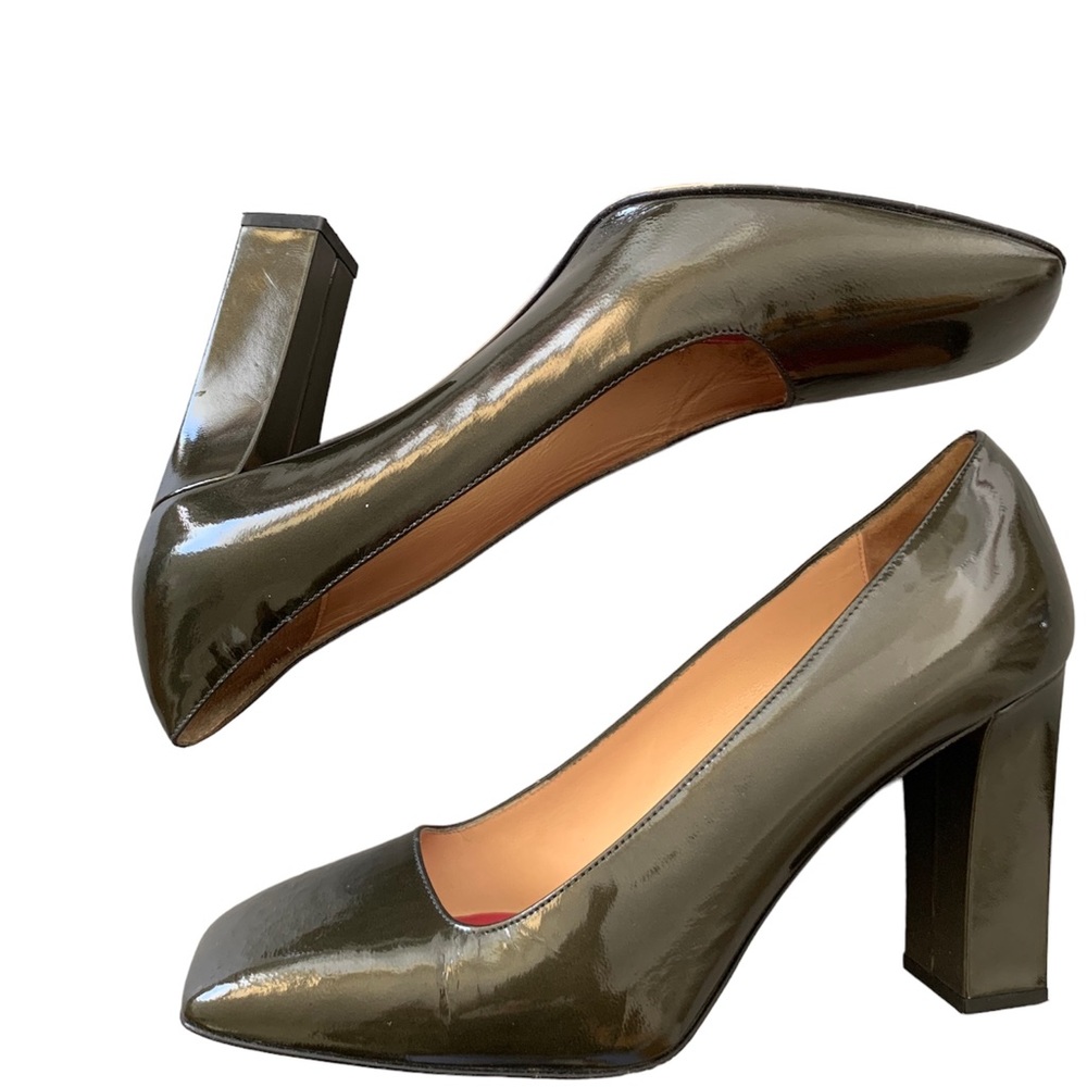 Kate spade women gray shiny leather block heel square toe heels in size 7.5B